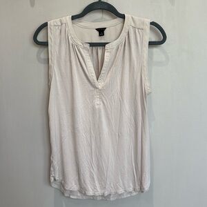 Women’s Ann Taylor XS mixed media cream sleeveless top.